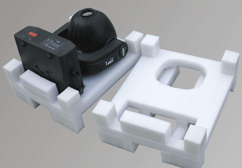 現(xiàn)拍白色珍珠棉異型材成品